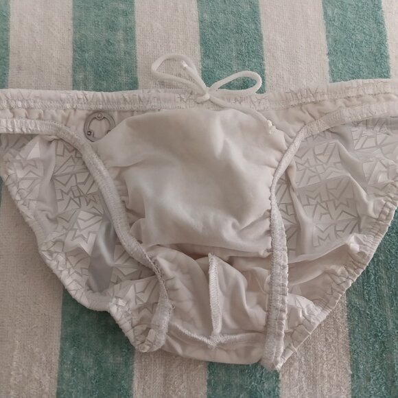 (*) VINTAGE MODUS VIVENDI WHITE LOGO LOW-CUT SWIM BIKINI, SIZE "S" (Pre-Owned) - Picture 4 of 9